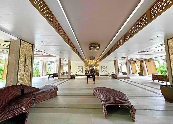 3 Bedroom Unit Near Cubao Отель