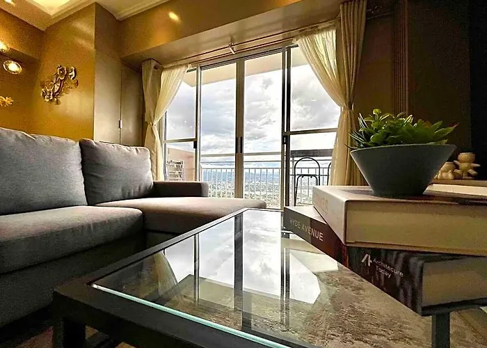 3 Bedroom Unit Near Cubao Манила